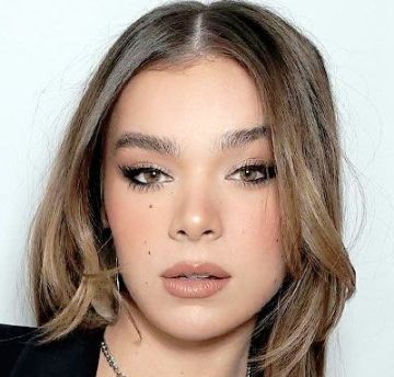 Хейли Стайнфелд