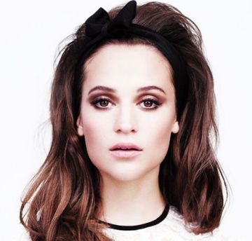 Алисия Викандер