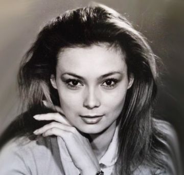 Лариса Белогурова