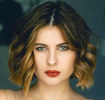 Анна Цуканова